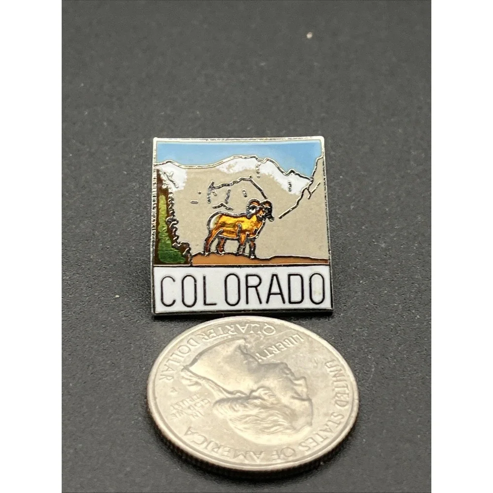 State Of‎ Colorado Mountain Big Horn Lapel Hat Pin